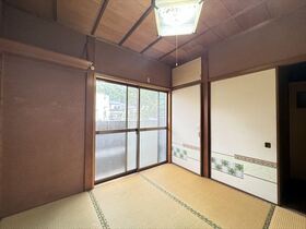 ●桑名市大字上野字松之下　中古一戸建て