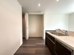 名古屋市熱田区一番１丁目　全２棟　A号棟　未入居一戸建て