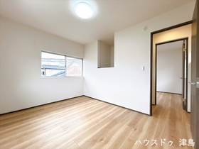 愛西市須依町北前　中古一戸建て