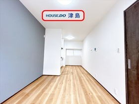 愛西市須依町北前　中古一戸建て