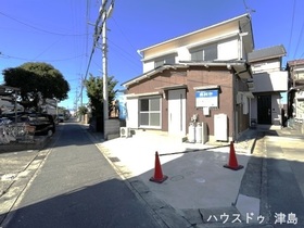 愛西市須依町北前　中古一戸建て