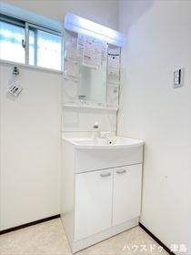 愛西市須依町北前　中古一戸建て