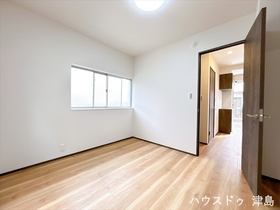 愛西市須依町北前　中古一戸建て