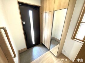 ●あま市花長六反田　中古一戸建て