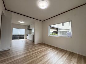 四日市市追分2丁目　中古一戸建て