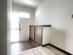 四日市市西松本町　中古一戸建て