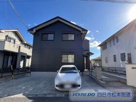 四日市市日永西4丁目　中古一戸建て