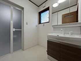 四日市市日永西4丁目　中古一戸建て