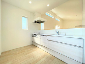 名古屋市中川区打中2丁目　全2棟　B棟　新築一戸建て