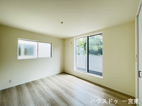 □一宮市三条字道東　全3棟　2号棟　新築一戸建て