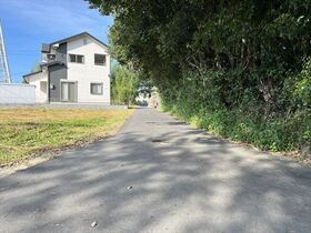 桑名市大字五反田字諸士山　建築条件なし土地