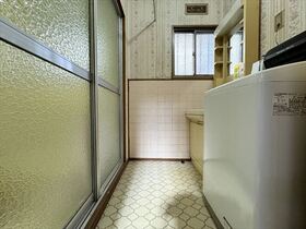 ●桑名市大字江場字貝戸　中古一戸建て