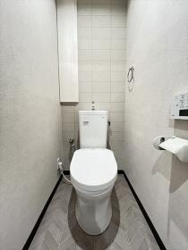 宝マンション日比野