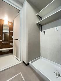 宝マンション日比野