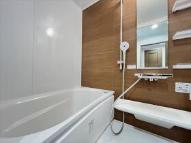 宝マンション日比野