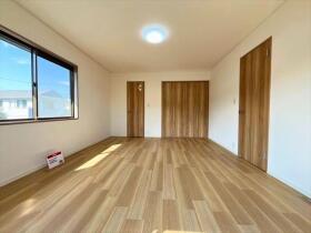 四日市市伊坂台3丁目　中古一戸建て