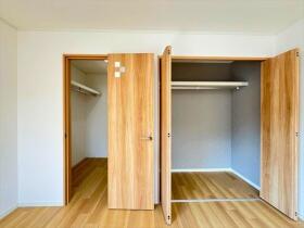 四日市市伊坂台3丁目　中古一戸建て