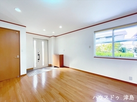 愛西市早尾町南川並　中古一戸建て