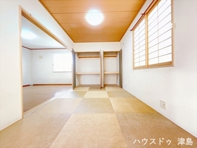 愛西市早尾町南川並　中古一戸建て