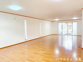 愛西市早尾町南川並　中古一戸建て