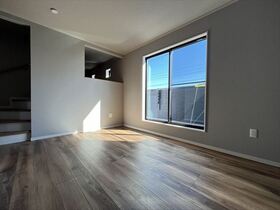 プレサンスアージュ四日市市東富田町　新築一戸建て