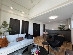 プレサンスアージュ四日市市東富田町　新築一戸建て