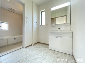 津島市藤浪町5丁目　全5棟　A号棟　新築一戸建て