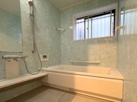 ●四日市市東坂部町　中古一戸建て