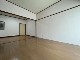 パレス入船 B棟