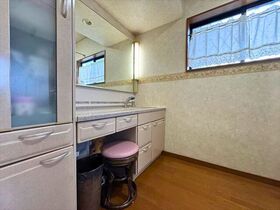 ●桑名市星見ヶ丘2丁目　中古一戸建て