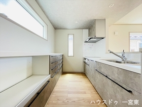 一宮市木曽川町黒田III　全2棟　B号棟　新築一戸建て