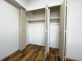 ファミリアーレ当知東