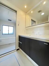 ファミリアーレ当知東