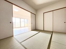 ファミリアーレ当知東