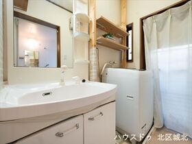 ●北名古屋市石橋角畑　中古一戸建て