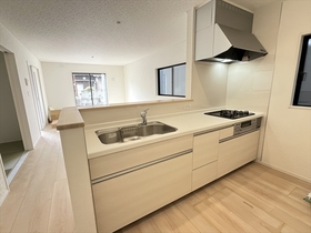 クレイドルガーデン東海市高横須賀町第4　全3棟　2号棟　新築一戸建て