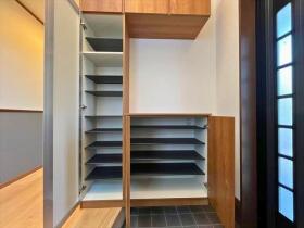 四日市市釆女町　中古一戸建て