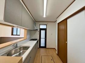 四日市市釆女町　中古一戸建て