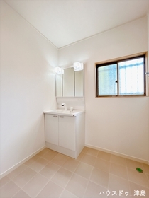 津島市莪原町字みずほ　中古一戸建て