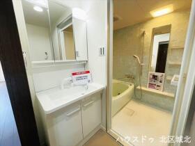 宝マンション中切町