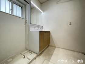 津島市立込町4丁目　中古一戸建て
