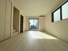 リーブルファイン四日市市楠町第6　全3棟　2号棟　新築一戸建て