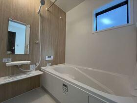 リーブルファイン四日市市楠町第6　全3棟　2号棟　新築一戸建て