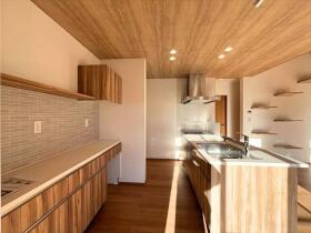 四日市市西富田2丁目　中古一戸建て