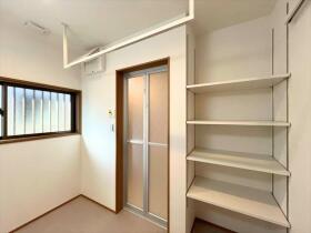 四日市市西富田2丁目　中古一戸建て