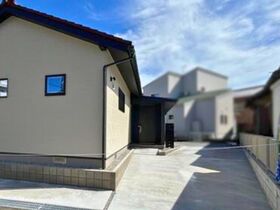 四日市市高花平1丁目　中古一戸建て