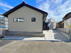 四日市市高花平1丁目　中古一戸建て