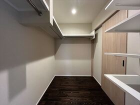 四日市市高花平1丁目　中古一戸建て