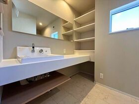 四日市市ときわ5丁目　中古一戸建て