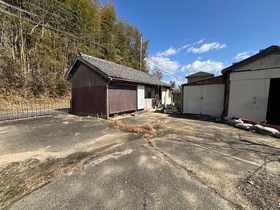 ●四日市市釆女町　建築条件なし土地